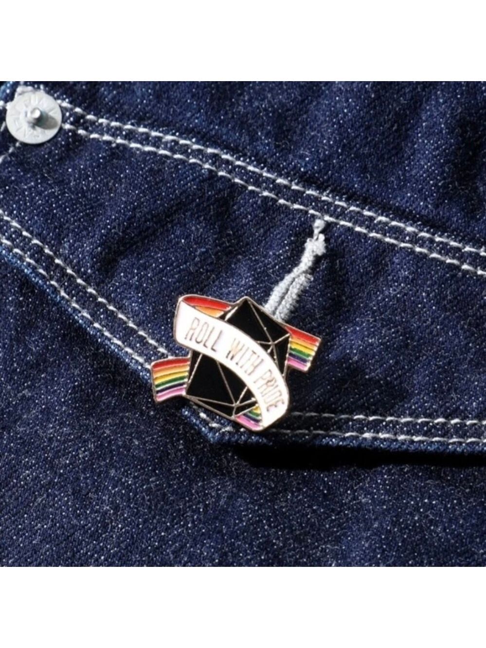 🌈 Pin-- RPG Gamer Pride Rainbow Enameled Alloy - Picture 3 of 3